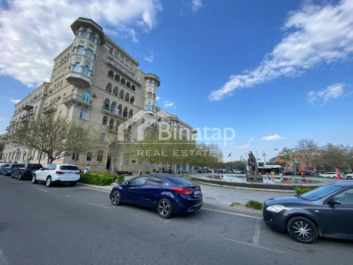 Satılır 3 otaqlı köhnə tikili 97 m², İçərişəhər metrosu, Səbail rayonu — Mənzil, Bakı (3)