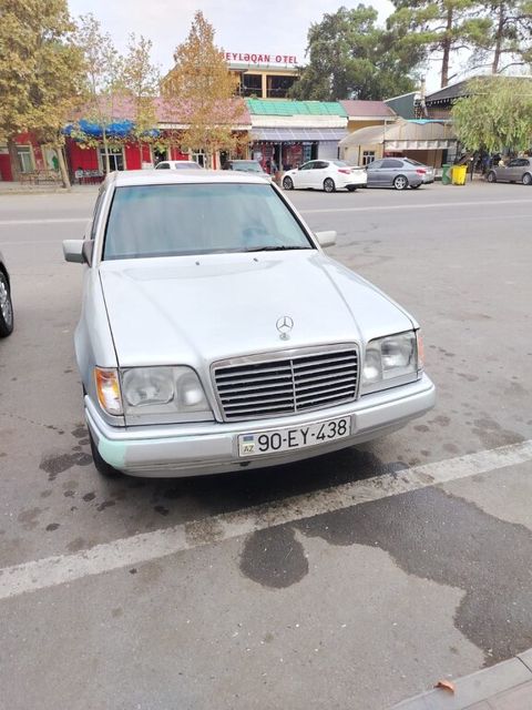Mercedes 200 E, 2.0 L, 1994 il, 235 452 km — 8 000 ₼ · Beyləqan · Avtomobillər Mercedes 200 E, 2.0 L, 1994 il, 235 452 km — Beyləqan