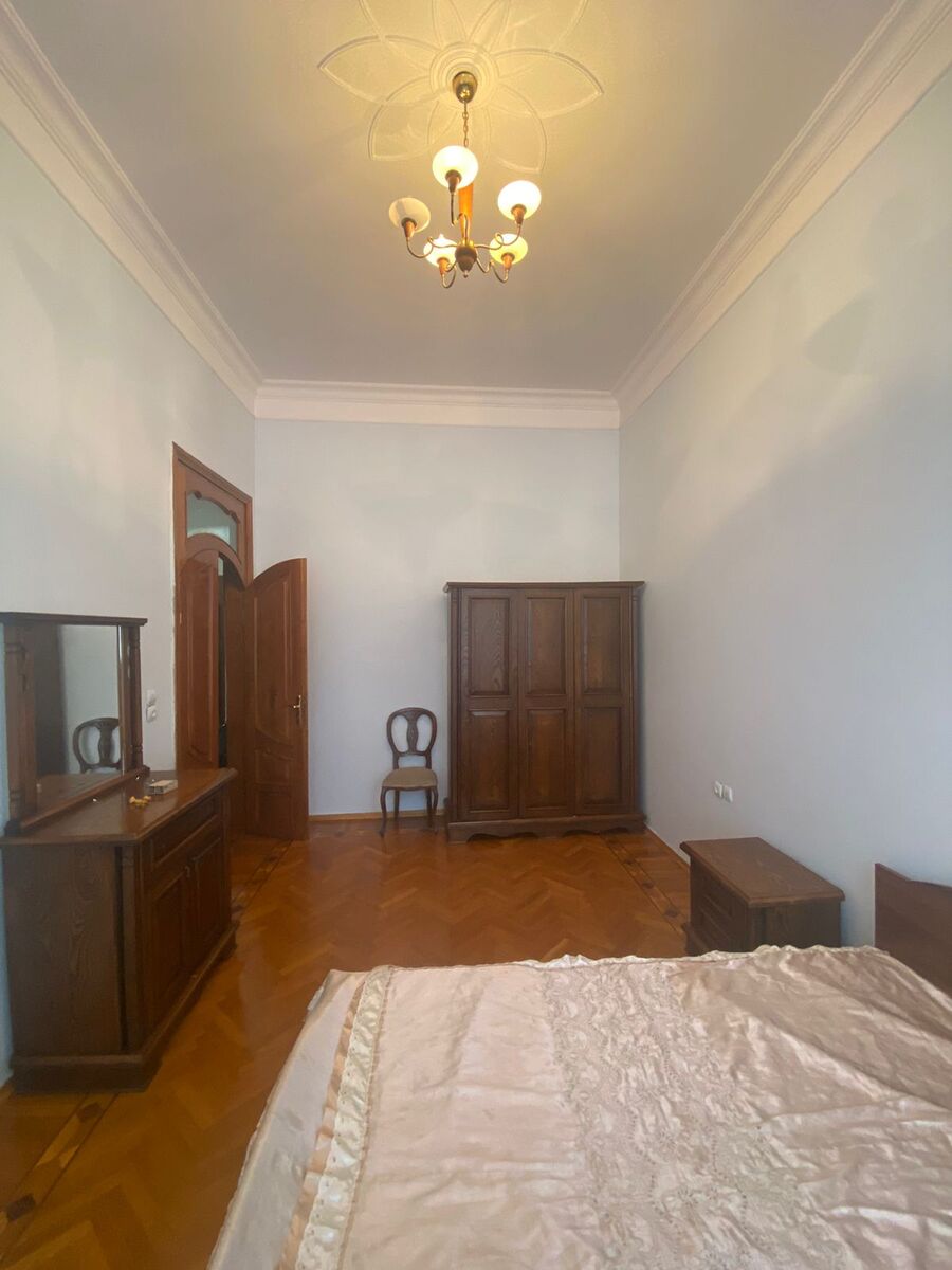 İcarəyə verilir 4 otaqlı köhnə tikili 120 m² — Mənzil, Bakı (4)