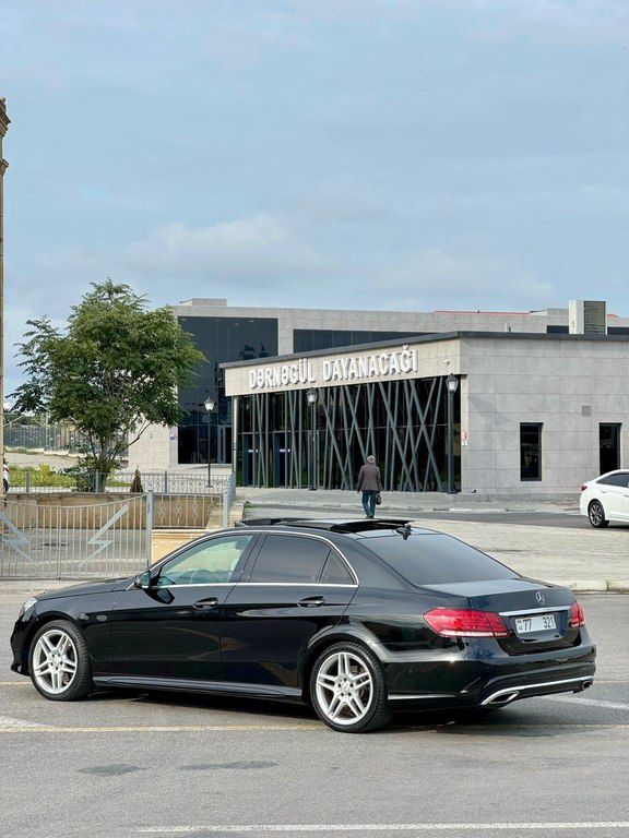 Mercedes E 250, 2.1 L, 2015 il, 298 000 km — Avtomobillər, Bakı (6)