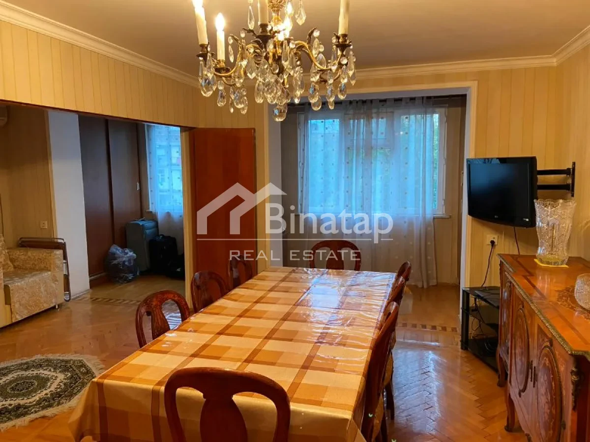 Satılır 3 otaqlı köhnə tikili 60 m², Elmlər Akademiyası metrosu, Yasamal rayonu — 250 000 ₼ · Bakı · Mənzil Satılır 3 otaqlı köhnə tikili 60 m², Elmlər Akademiyası metrosu, Yasamal rayonu — Bakı