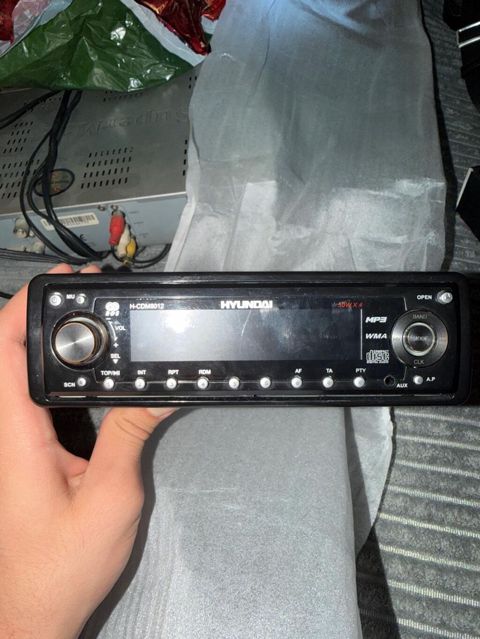 Hyundai H-CDM8012 avtomobil maqnitofonu - Formatlar: MP3, WMA - Disk — Gəncə