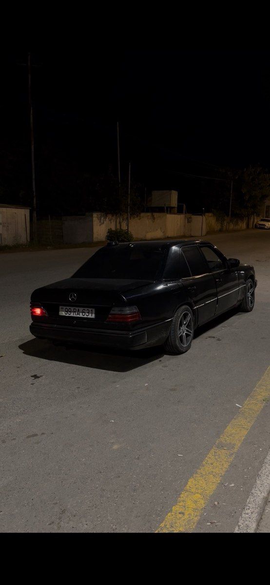 Mercedes E 200, 1988 il 99-RA-631 — Avtomobillər, Bakı (2)