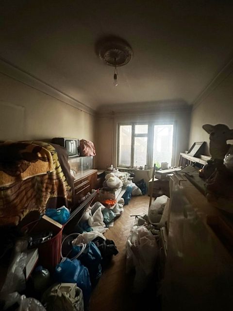 Satılır 4 otaqlı köhnə tikili 90 m² — Bakı
