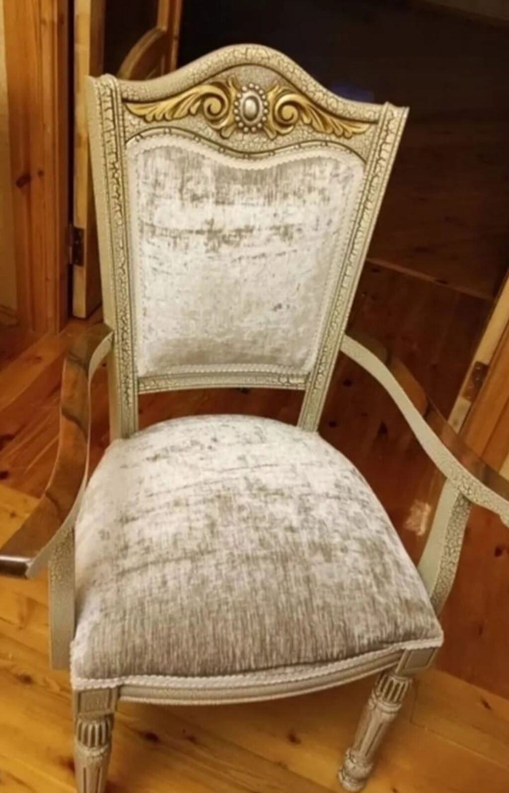 Klassik üslubda qonaq otağı dəsti, TV stendli komod, güzgü — Qonaq otağı üçün, Masazır (5)