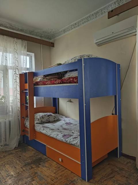 2mertebeli çarpayı. 2eded Siyirməsi. 150 azn. Bakı Əhmədli &Rumi — Баку