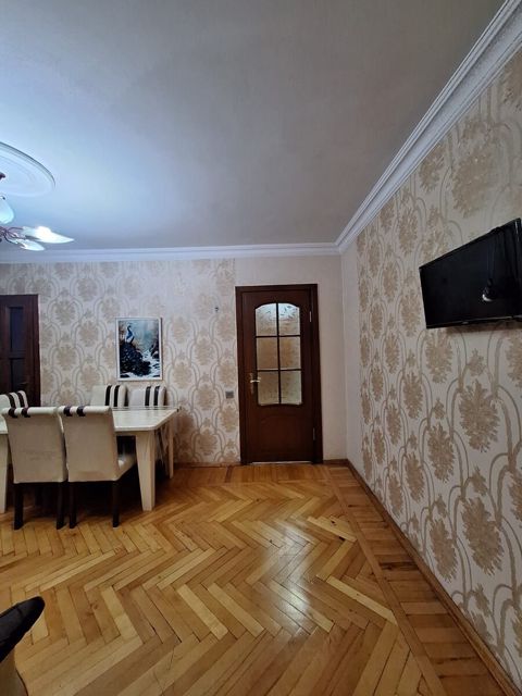 2-otaqlı mənzil, Yasamal r., 70 m² — Bakı