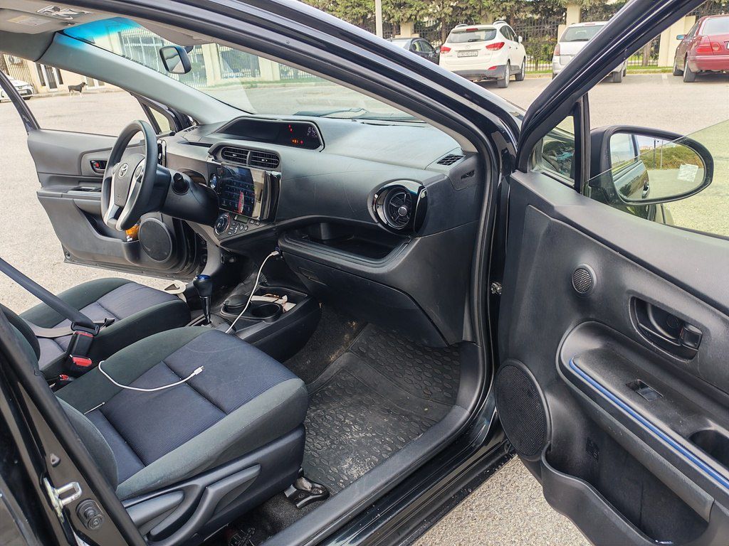 Toyota Aqua, 1.5 L, 0.9 kWh, 2015 il, 76 150 km — Avtomobillər, Bakı (10)
