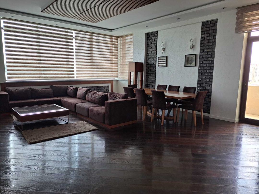 İcarəyə verilir 4 otaqlı yeni tikili 200 m² — Mənzil, Bakı