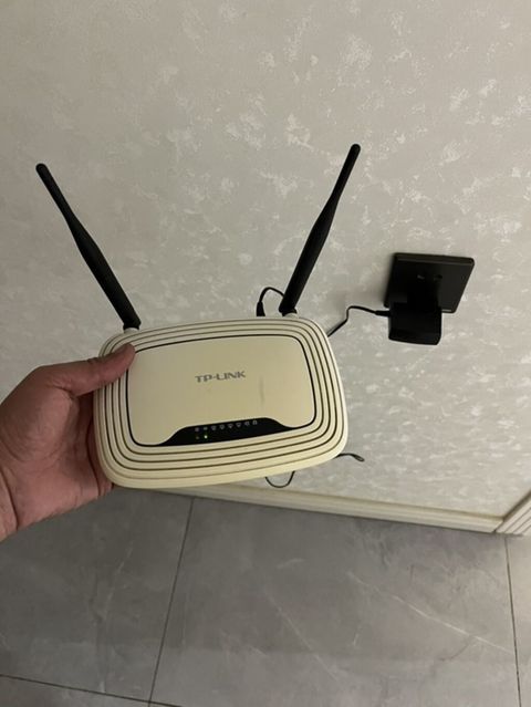 Tp-lınk simsiz Wi‑Fi router - İki antenli dizayn – daha geniş örtü — 2 ₼ · Bakı · Şəbəkə və server avadanlığı Tp-lınk simsiz Wi‑Fi router - İki antenli dizayn – daha geniş örtü — Bakı