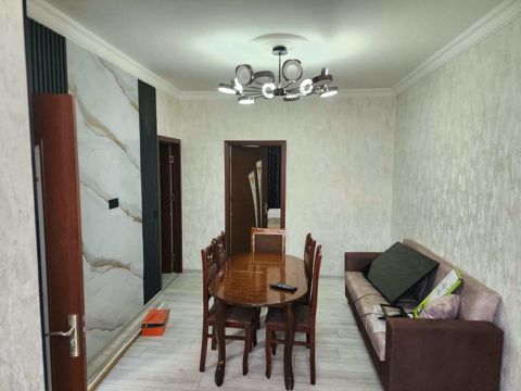 Satılır 2 otaqlı köhnə tikili 50 m² — Квартира