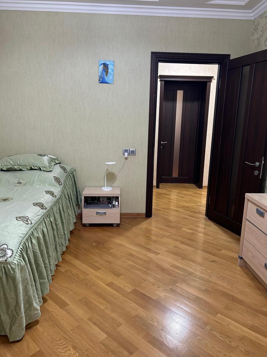 Satılır 4 otaqlı köhnə tikili 82 m² — Mənzil, Bakı (3)