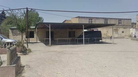 Satılır obyekt 183 m² — Bakı