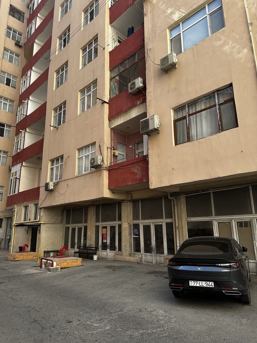 Satılır obyekt 276 m² — Əmlak, Bakı (2)