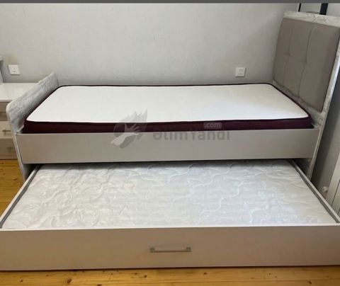 ikimertebe kravat satılır 150 manata .2*90 ölçüde Ma — Bakı
