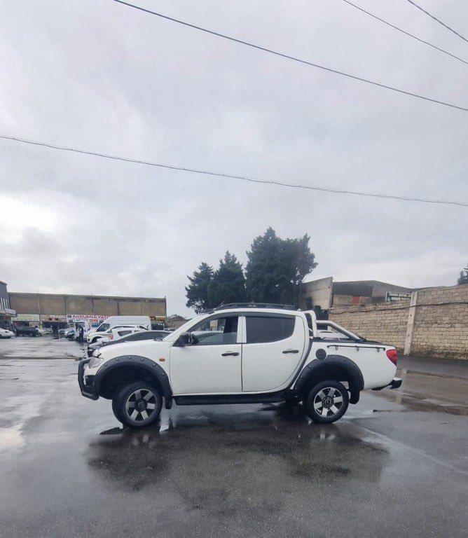 Mitsubishi L200, 2.5 L, 2010 il, 270 000 km — Avtomobillər, Bakı (6)