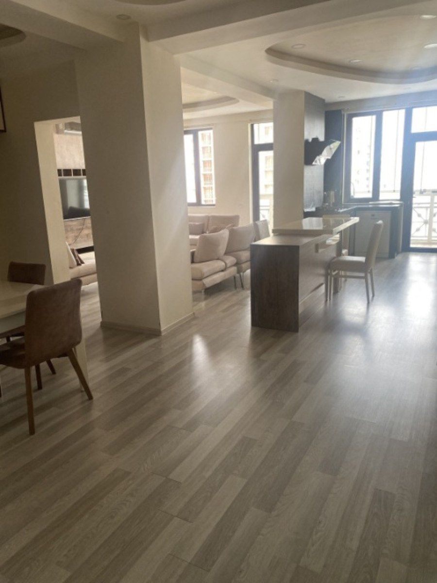 Satılır 3 otaqlı yeni tikili 130 m² — Mənzil, Bakı (4)