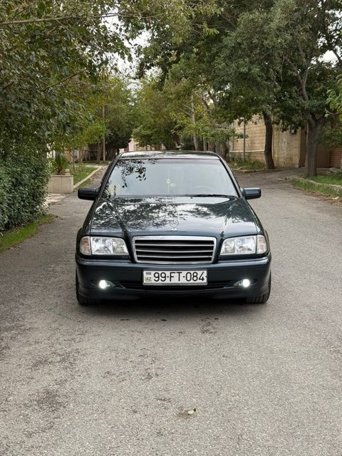 Mercedes C 220, 2.2 L, 2000 il, 478 000 km — Bakı