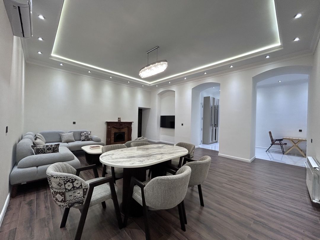 İcarəyə verilir 3 otaqlı yeni tikili 130 m² — Mənzil, Bakı (4)