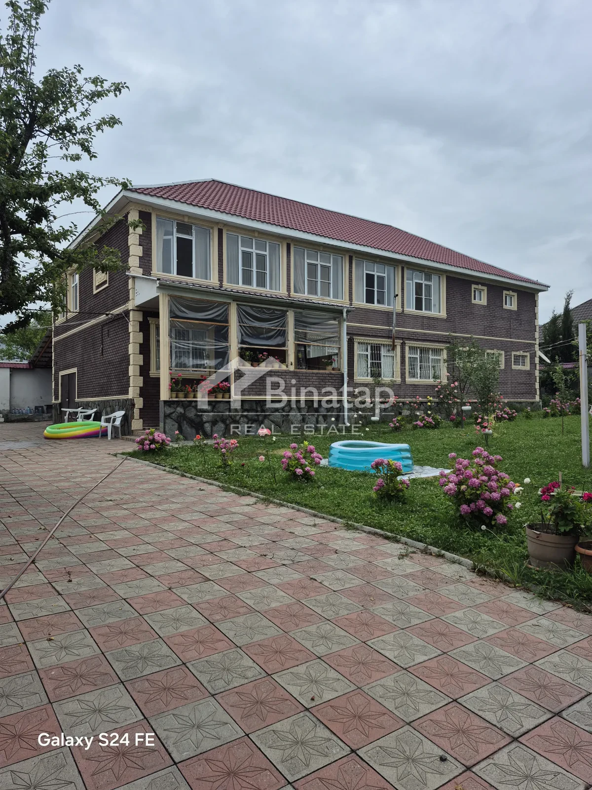 Satılır 5 otaqlı həyət evi / bağ evi 400 m², Qəbələ rayonu — Ev, villa, Bakı