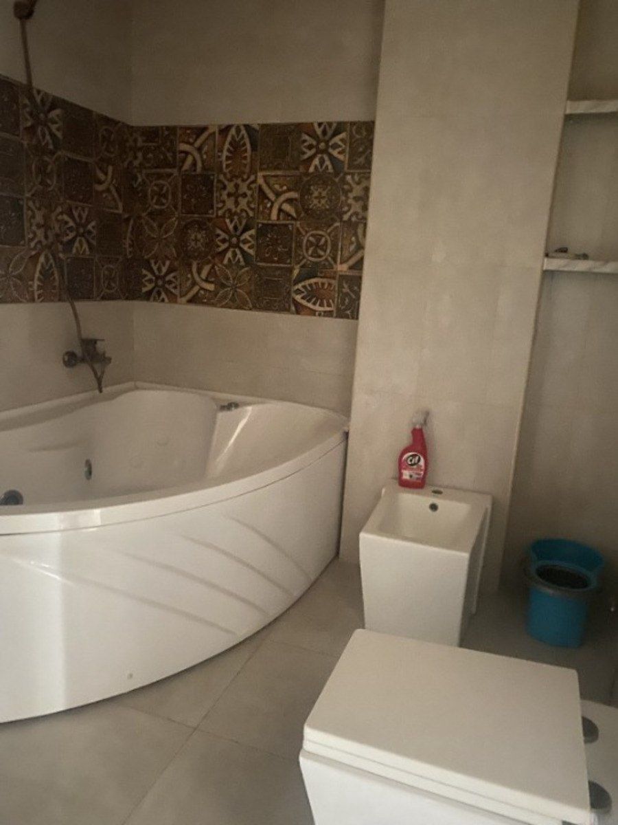 Satılır 3 otaqlı yeni tikili 130 m² — Mənzil, Bakı (12)