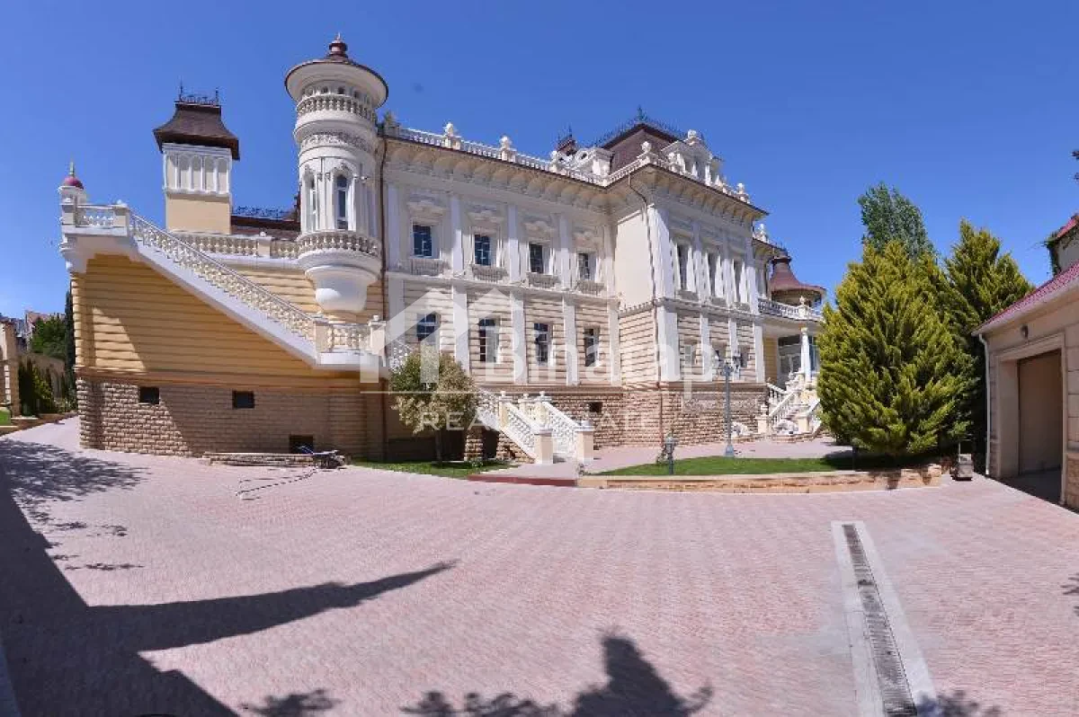 Satılır 5 otaqlı həyət evi / bağ evi 3000 m², Nizami metrosu, Nəsimi rayonu — Ev, villa, Bakı (5)
