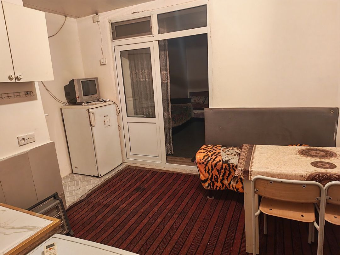 İcarəyə verilir 1 otaqlı köhnə tikili 35 m² — Mənzil, Bakı