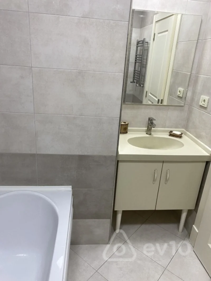 3 otaqlı mənzil, 146 m², Mərkəzi Bulvar küçəsi — kirayə — Mənzil, Bakı (9)