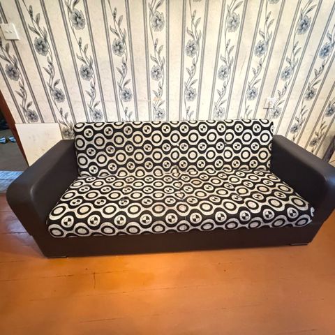 Divan, İşlənmiş — 50 ₼ · Bakı · Divanlər Divan, İşlənmiş — Bakı