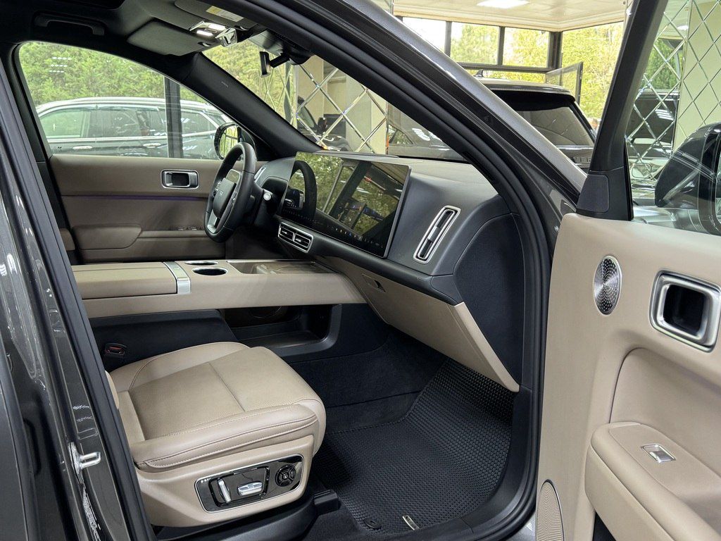 Li Auto L7, 1.5 L, 52.3 kWh, 2025 il, 28 900 km 11-II-111 — Avtomobillər, Bakı (12)
