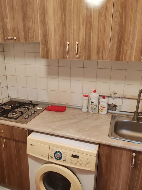 İcarəyə verilir 2 otaqlı köhnə tikili 70 m² — 160 ₼ · Bakı · Mənzil İcarəyə verilir 2 otaqlı köhnə tikili 70 m² — Bakı