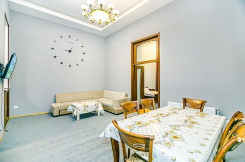 İcarəyə verilir 2 otaqlı köhnə tikili 60 m² — Bakı
