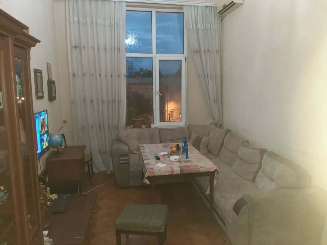 Satılır 3 otaqlı köhnə tikili 70 m² — Mənzil, Bakı (2)