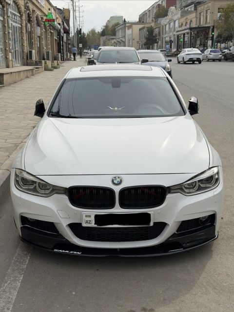 BMW 330, 2.0 L, 2016 il, 308 028 km — Gəncə