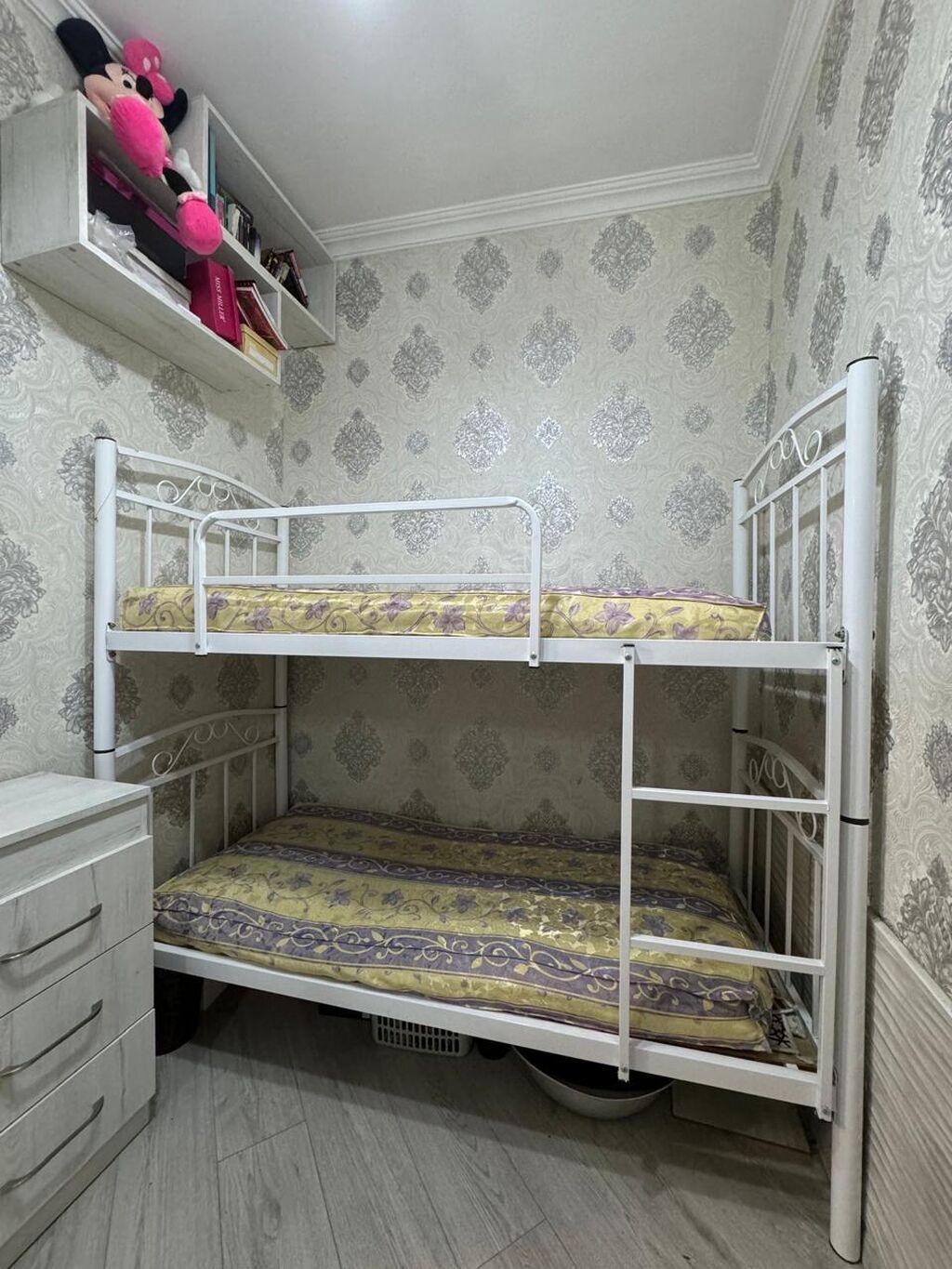 Yenidir Metal iki mərtəbəli çarpayı - Material: ağ rəngli möhkəm — Yataqlar, Digah