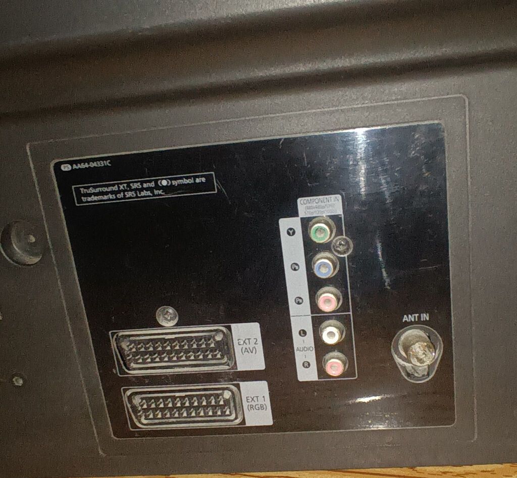 Televizor Samsung İşlənmişdir. Tək defekti üstündə az qırığı var — Televizorlar, Bakı (3)