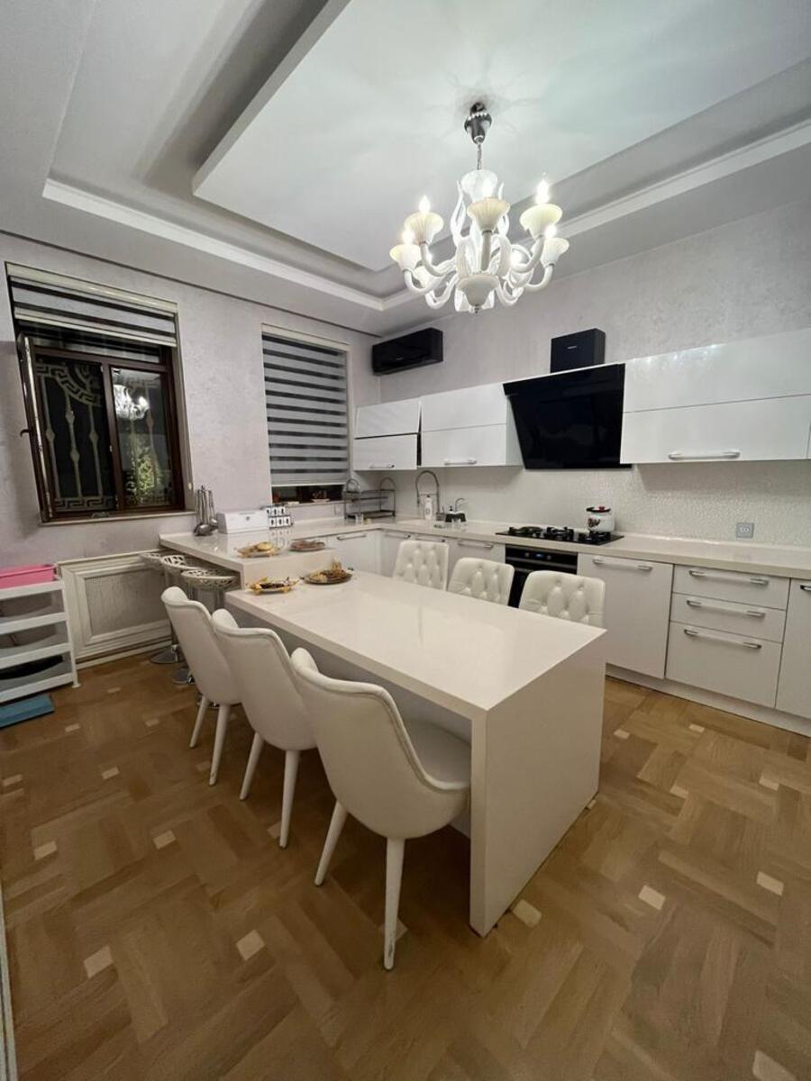 Satılır 7 otaqlı həyət evi/bağ evi 260 m² — Ev, villa, Bakı (8)