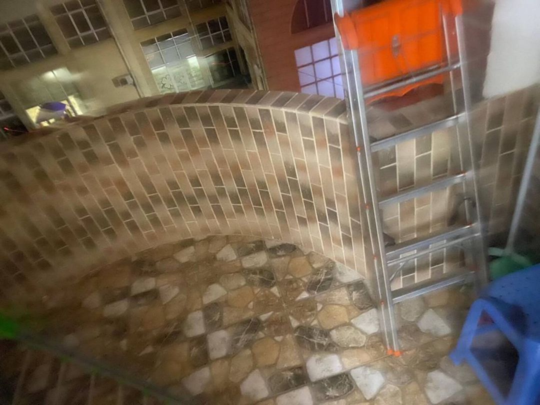 Satılır 3 otaqlı köhnə tikili 100 m² — Mənzil, Bakı (7)