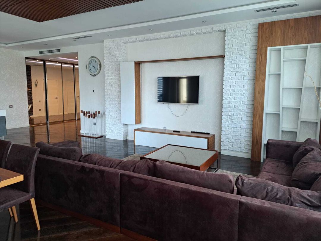 İcarəyə verilir 4 otaqlı yeni tikili 200 m² — Mənzil, Bakı (2)