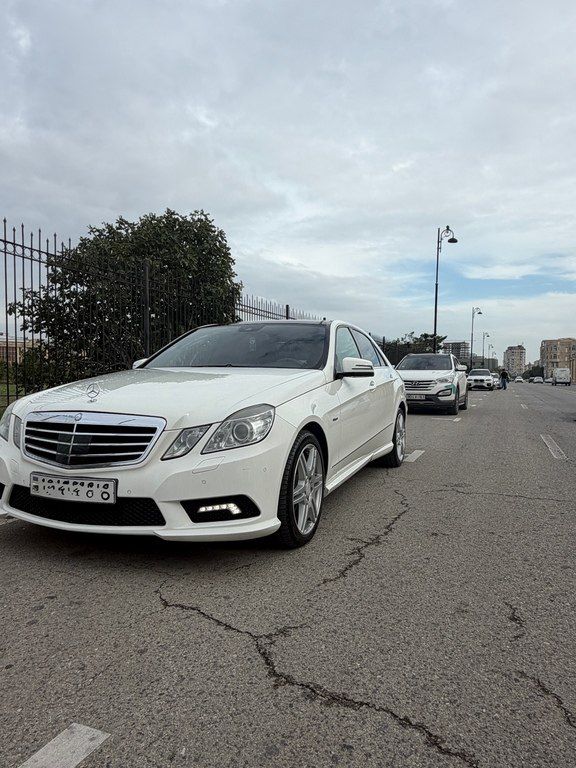 Mercedes E 350, 3.0 L, 2010 il, 253 000 km — Avtomobillər, Bakı
