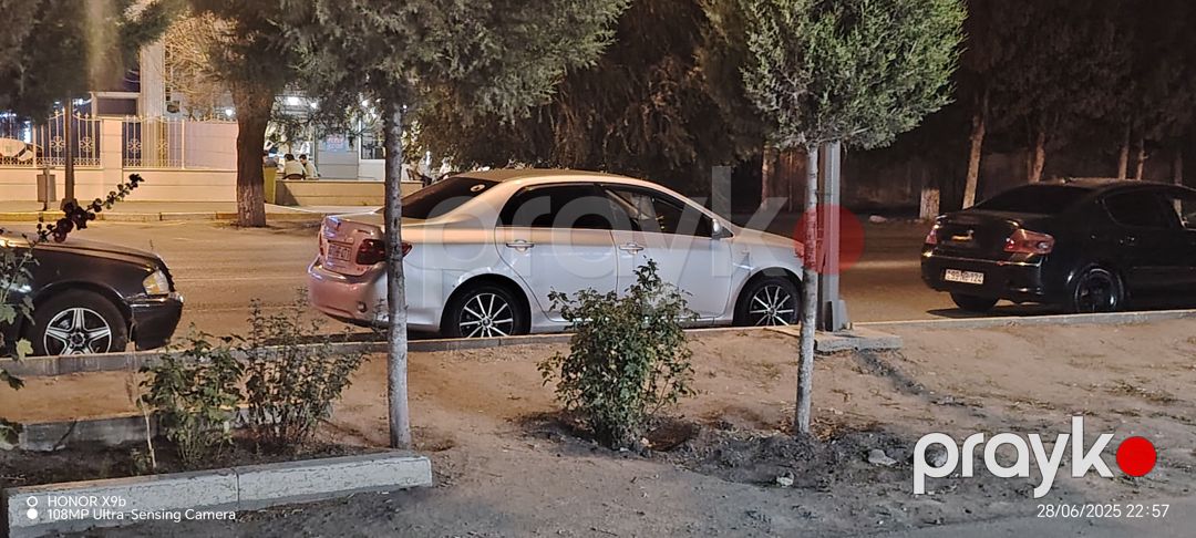 Toyota Corolla, gümüş rəng, istifadə olunmuş 77-HF-471 — Avtomobillər, Sumqayıt (8)