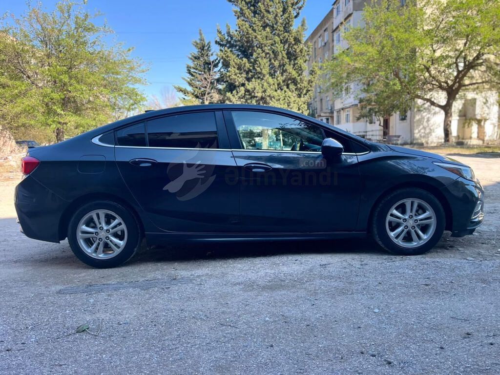 Chevrolet Cruze: 1.4 l 2018 il 143000 km Sedan 77-OU-140 — Avtomobillər, Bakı (5)