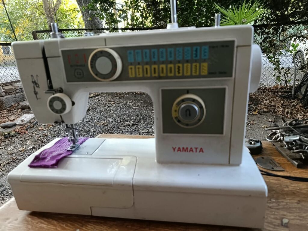 Yamata tikiş maşını – çoxfunksiyalı, mexaniki idarəetmə — Tikiş və işəmə maşınları, Bərdə