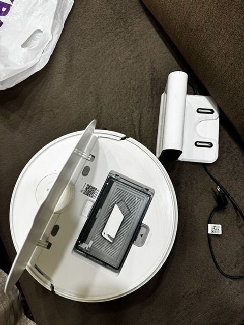 Midea robot tozsoran – model VCR10W Xüsusiyyətlər: - Güc: 55 W — Bakı