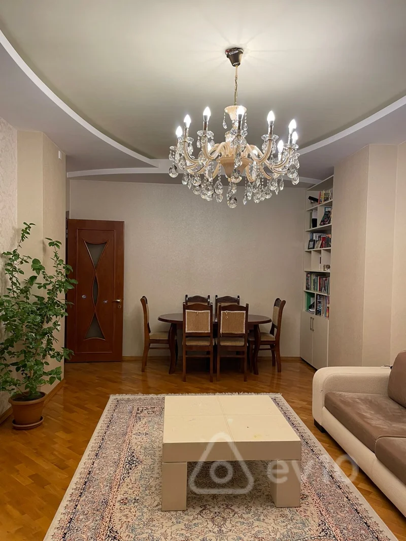 2 otaqlı mənzil, 90 m², Xətai prospekti, Təhsil Nazirliyinin yaxınlığı — kirayə — Mənzil