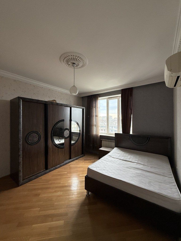Satılır 7 otaqlı yeni tikili 310 m² — Mənzil, Bakı (7)