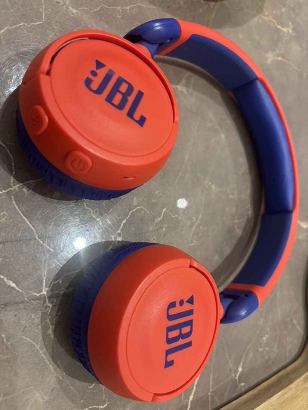 JBL on-ear simsiz qulaqcıq - Rəng: qırmızı–mavi iki tonlu dizayn — Qulaqcıqlar, Bakı (2)