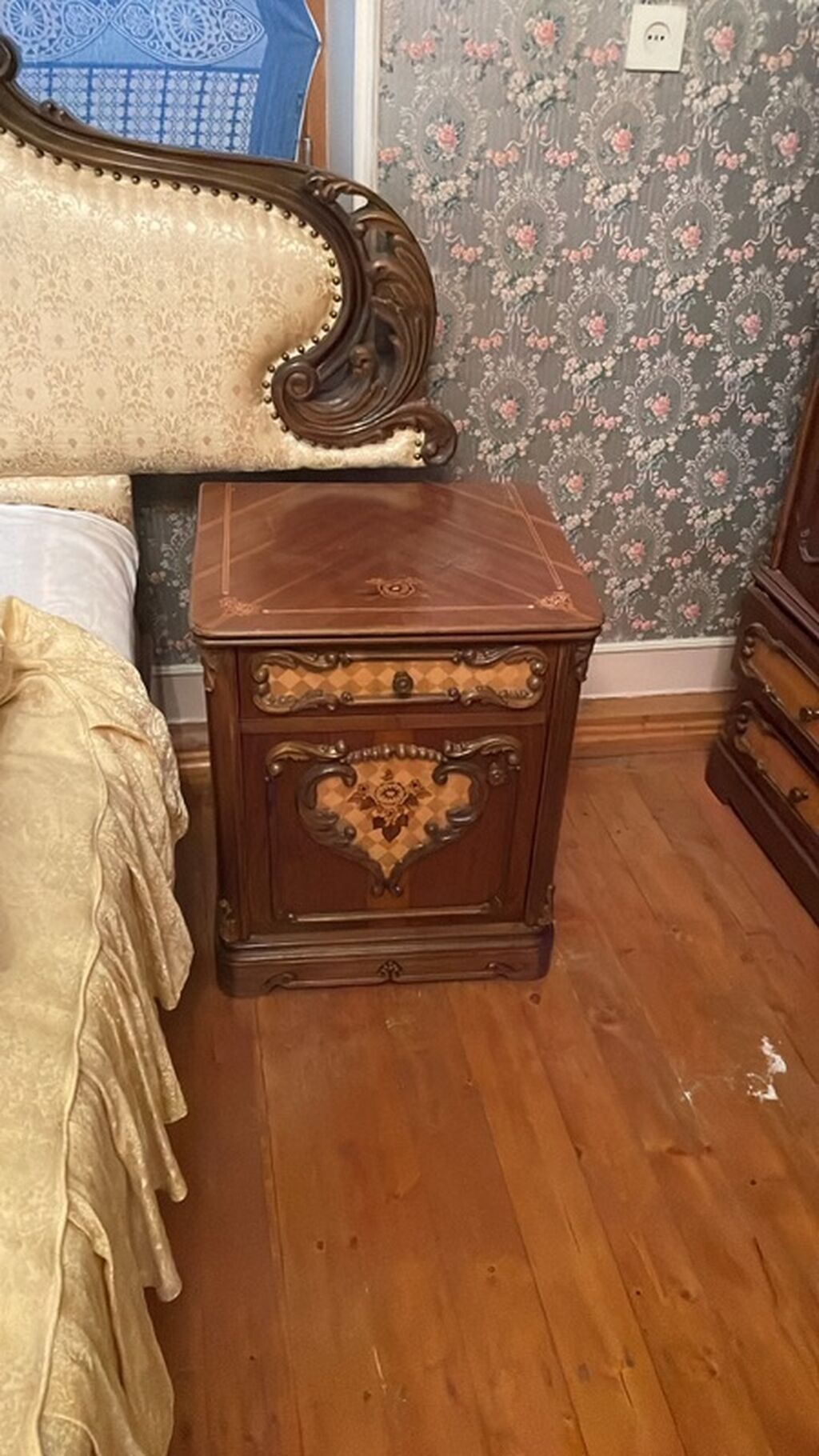 Klassik üslubda yataq otağı dəsti - Material: təbii ağacdan — Yataq otağı mobilya dəstləri, Xırdalan (3)