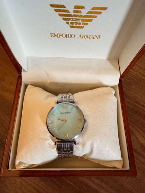 Yeni, Qol saatı, Emporio Armani, rəng - Mavi — 60 ₼ · Bakı · Qol saatları Yeni, Qol saatı, Emporio Armani, rəng - Mavi — Bakı