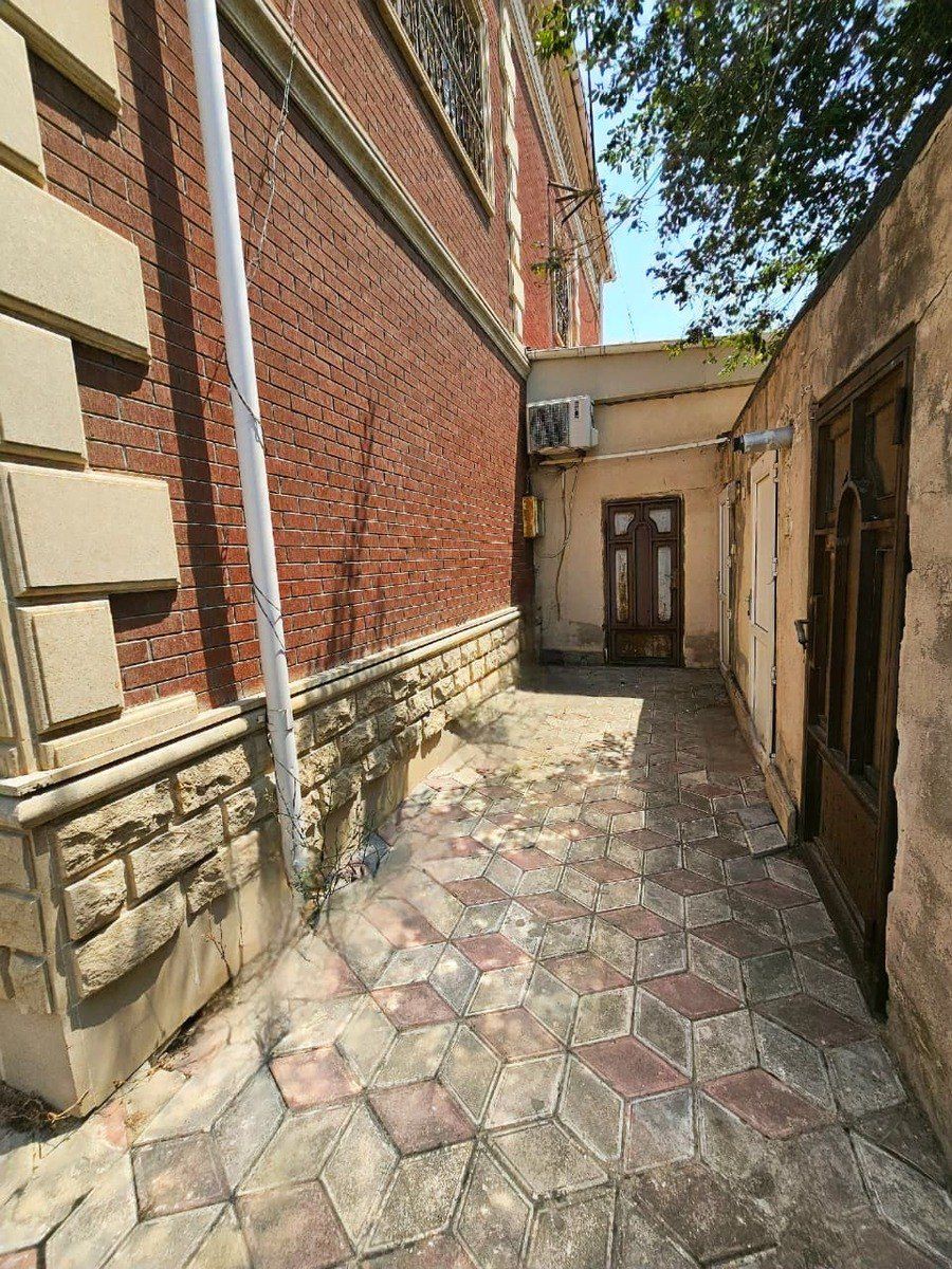 Satılır 9 otaqlı həyət evi/bağ evi 500 m² — Ev, villa, Bakı (10)